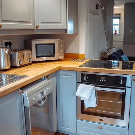 Secret View Cottage, A Hidden Gem In 別荘